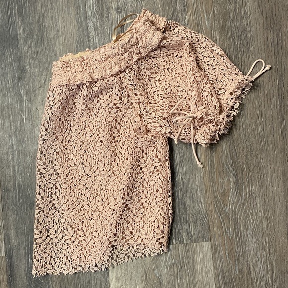 Zara Basic Collection Lace Short Sleeve Blouse Size XS - Picture 8 of 10